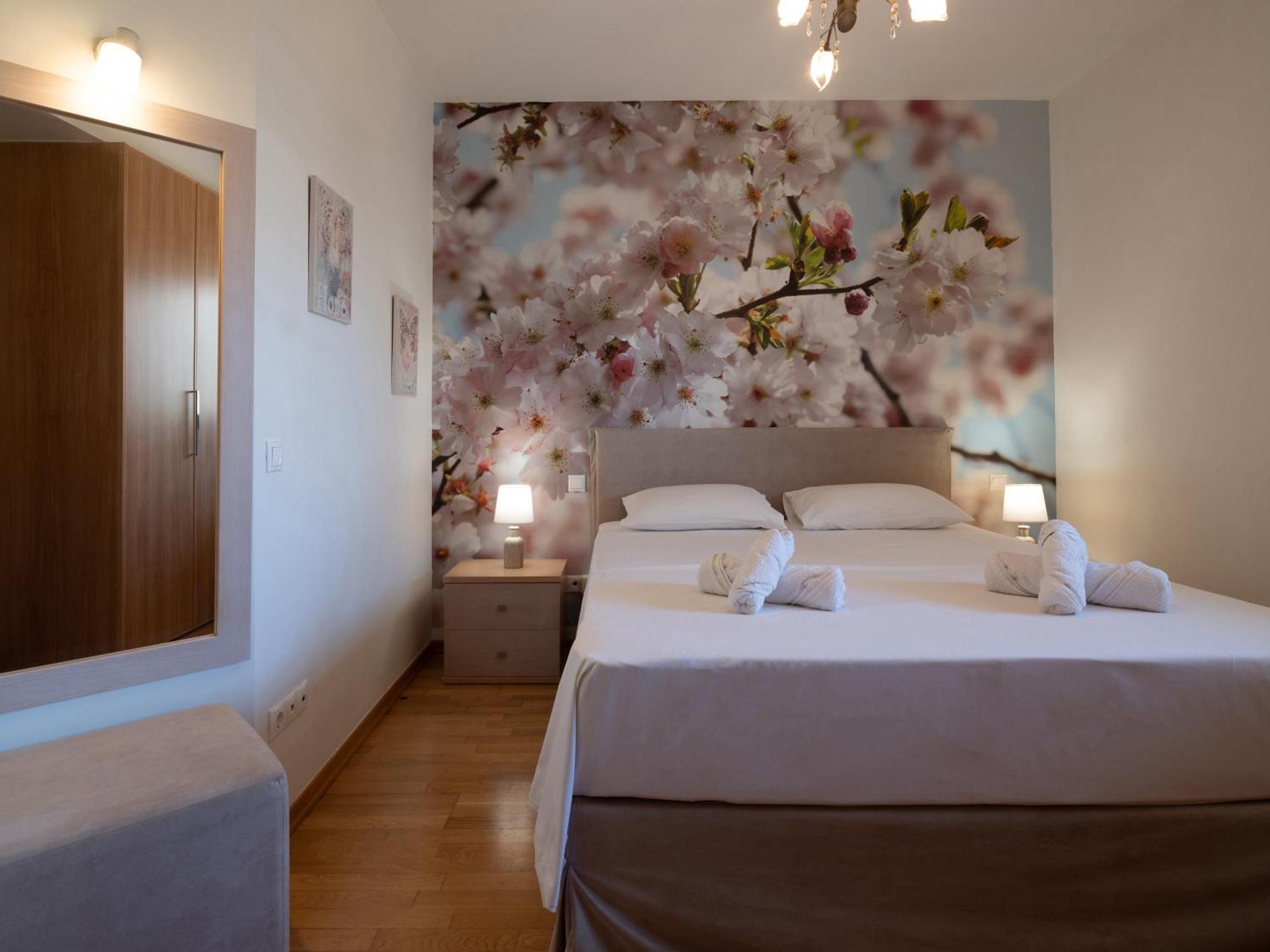 Onyx City Center Apartment With Parking Heraklion  Exterior photo