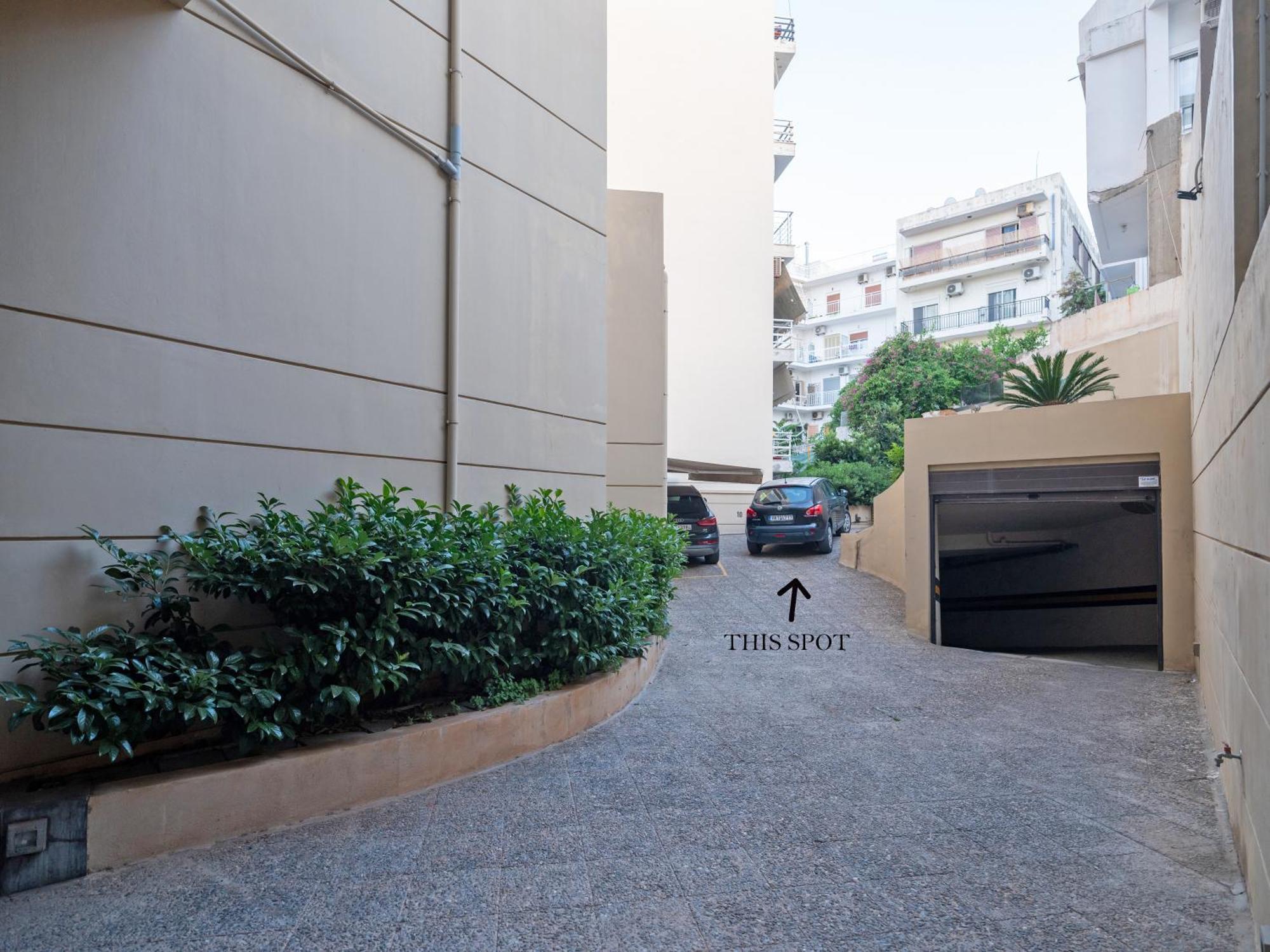 Onyx City Center Apartment With Parking Heraklion  Exterior photo